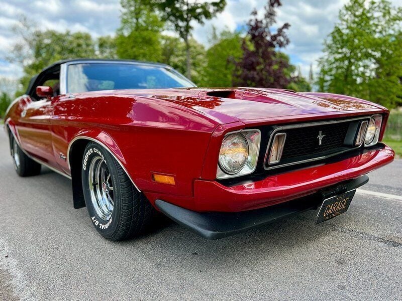 Begagnad Ford Mustang 250 HK (183 kW) 1973 Bright red Cab