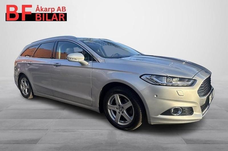 Begagnad Ford Mondeo Titanium 180 HK (132 kW) 2016 Grå Kombi