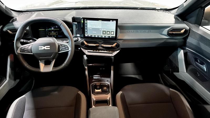 Begagnad Dacia Duster Extreme 141 HK (103 kW) 2024 Brun (beige) SUV