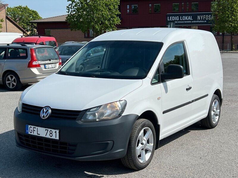Vit Begagnad 2013 VW Caddy Minibuss | 49 900 kr (Bra pris) - Bild 1/4