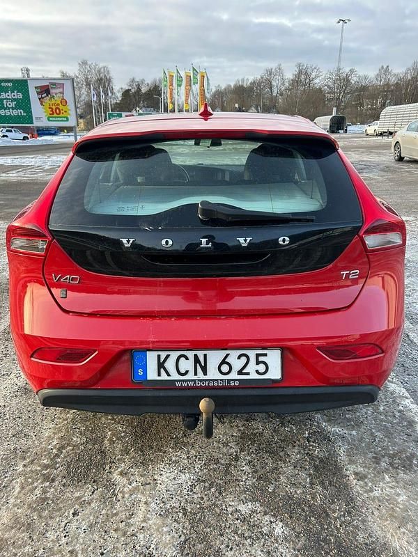 Begagnad Volvo V40 122 HK (89 kW) 2016