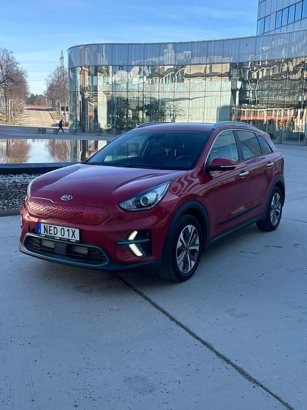 Begagnad Kia e-Niro 150 kW (204 HK) 2019 SUV