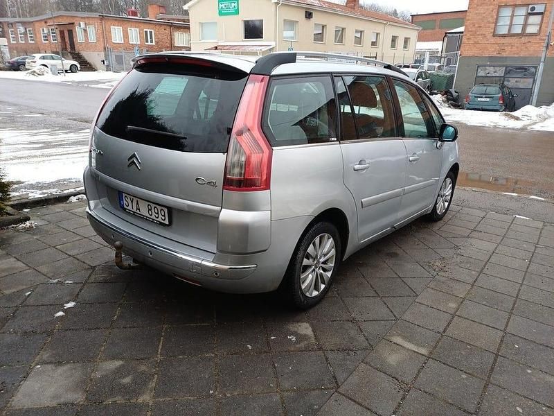 Begagnad Citroën Grand C4 Picasso 140 HK (102 kW) 2007 Silver Minibuss