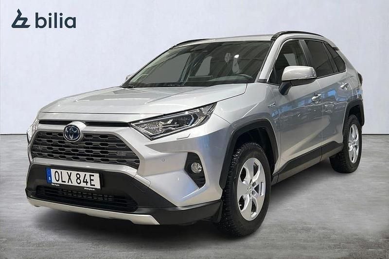 Silver Begagnad 2020 Toyota RAV4 Hybrid Executive SUV | 344 900 kr (Marknadspris) - Bild 1/3