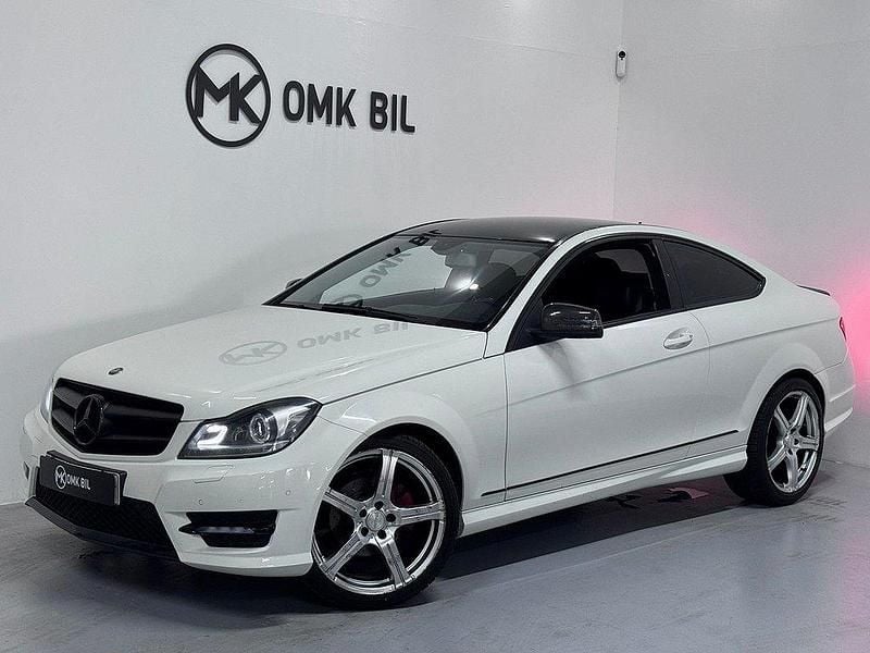 Vit Begagnad 2012 Mercedes C250 Sportkupé | 159 900 kr (Marknadspris) - Bild 1/4