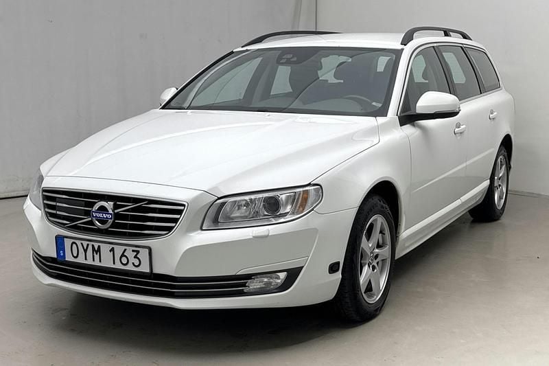 Vit Begagnad 2016 Volvo V70 Momentum Kombi | 102 000 kr (Superpris) - Bild 1/4