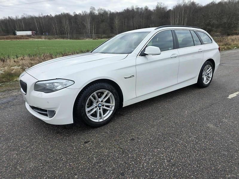 Begagnad 2011 BMW 520 Kombi | 99 000 kr (Marknadspris) - Bild 1/4