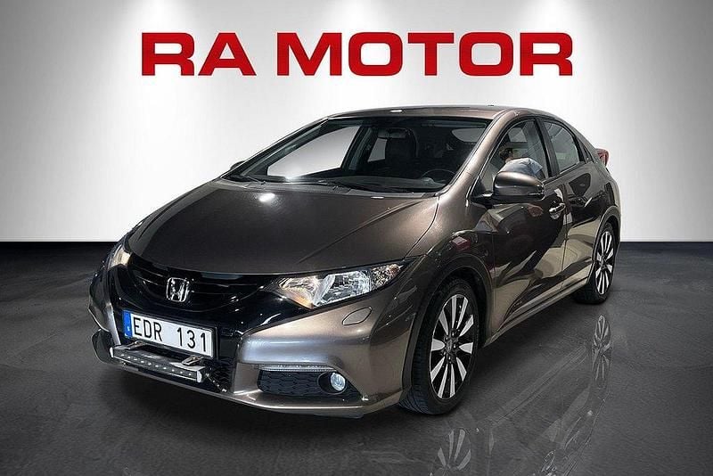 Ljusbrun Begagnad 2014 Honda Civic Sport Halvkombi | 124 900 kr (Superpris) - Bild 1/4