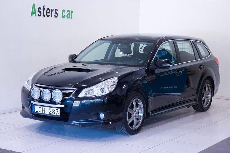 Svart Begagnad 2011 Subaru Legacy Kombi | 34 900 kr (Marknadspris) - Bild 1/4