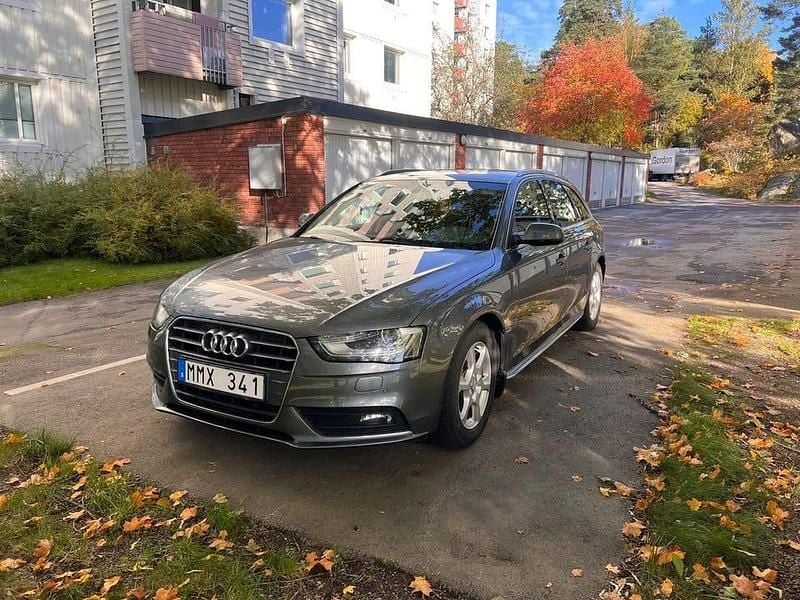 Grå Begagnad 2013 Audi A4 Kombi | 109 900 kr (Marknadspris) - Bild 1/4