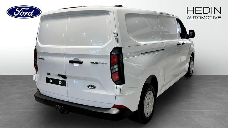 Ny Ford Transit Custom 2026 Vit Sedan