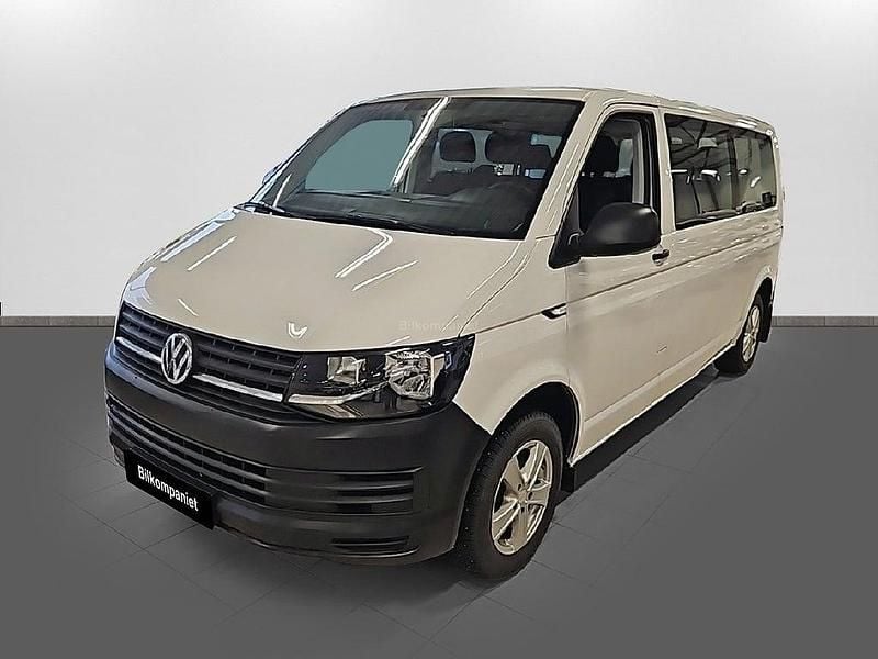 Vit Begagnad 2017 VW Caravelle Trendline Minibuss | 229 900 kr (Marknadspris) - Bild 1/4