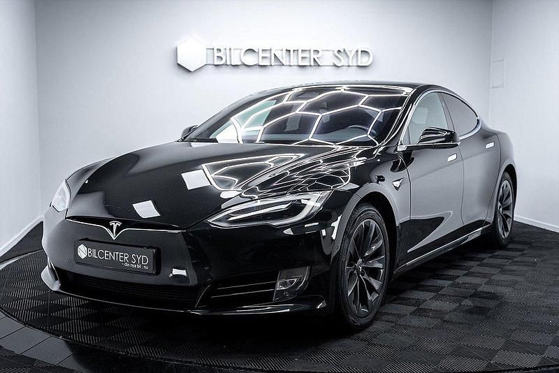 Svart Begagnad 2018 Tesla Model S Sedan | 239 900 kr (Superpris) - Bild 1/4
