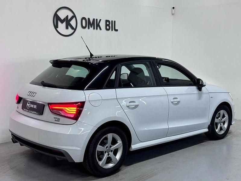 Begagnad Audi A1 Sportback 95 HK (69 kW) 2016 Vit Halvkombi