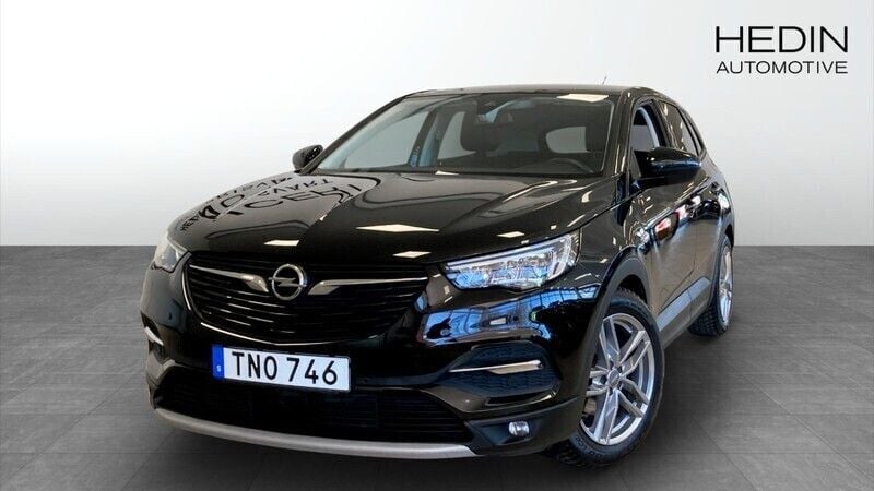 Svart (black) Begagnad 2020 Opel Grandland X Design Edition SUV | 179 900 kr (Marknadspris) - Bild 1/4