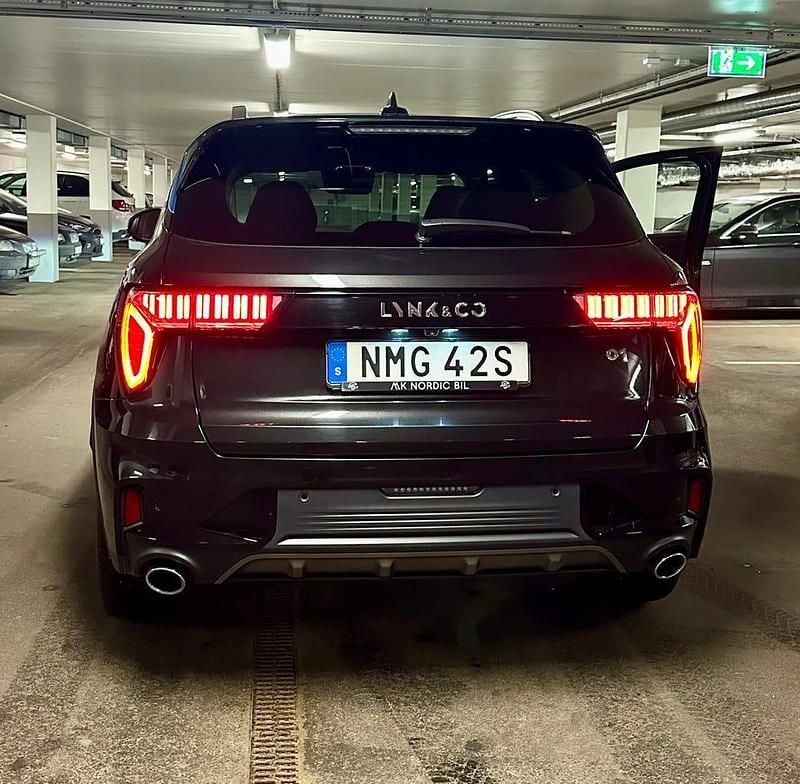 Begagnad Lynk & Co 01 261 HK (191 kW) 2022 SUV