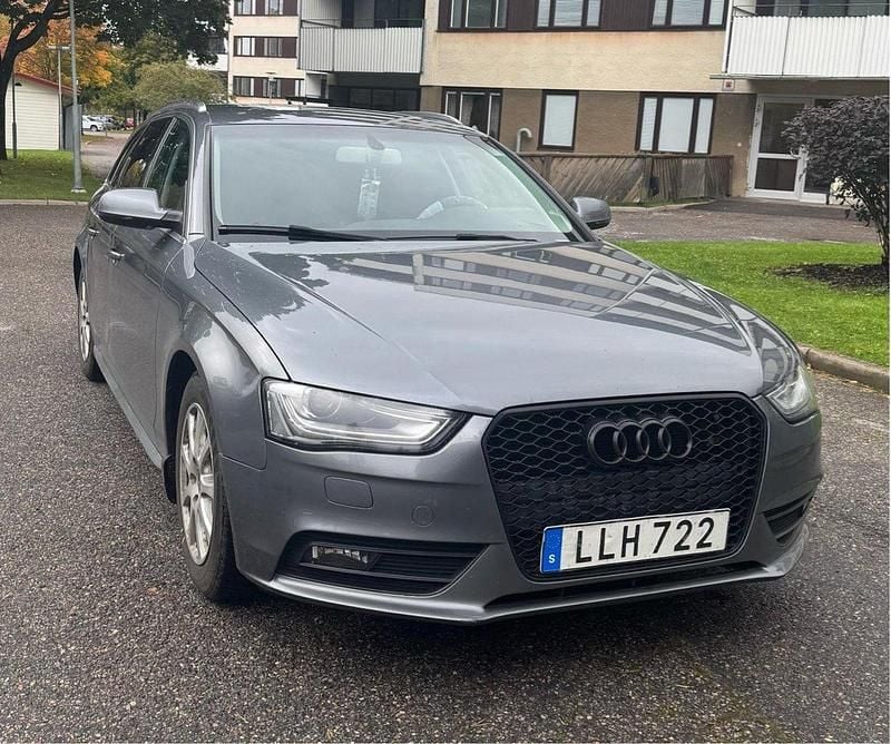 Grå Begagnad 2014 Audi A4 Kombi | 105 000 kr (Marknadspris) - Bild 1/4