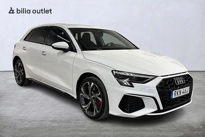 Begagnad Audi A3 Sportback e-tron Comfort 150 HK (110 kW) 2020 Vit Halvkombi