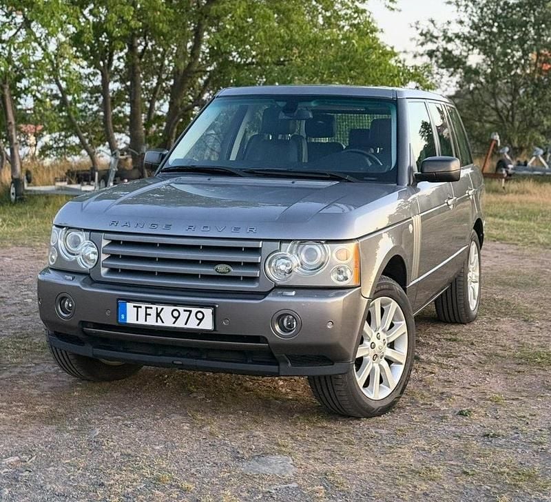 Grå Begagnad 2007 Land Rover Range Rover Vogue SUV | 85 000 kr - Bild 1/4
