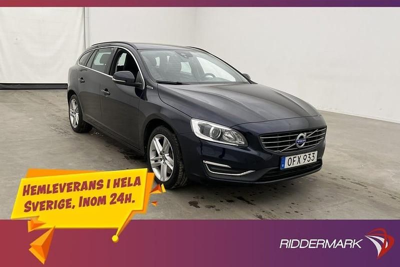Begagnad Volvo V60 Momentum 231 HK (169 kW) 2016 Blå Kombi