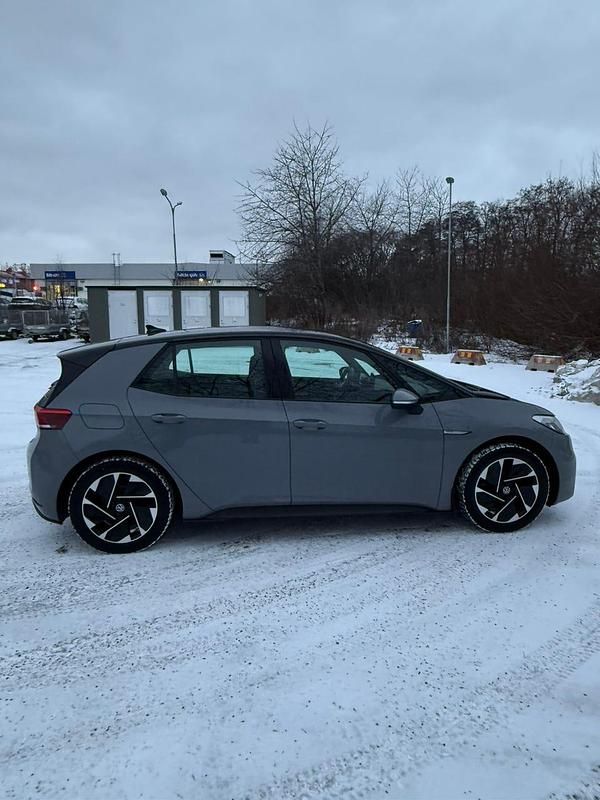 Begagnad VW ID.3 Pro Performance 150 kW (204 HK) 2022 Halvkombi