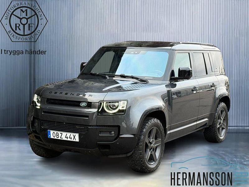 Svart (carpahathian / storm grey) Begagnad 2022 Land Rover Defender Dynamic SUV | 749 000 kr (Bra pris) - Bild 1/4
