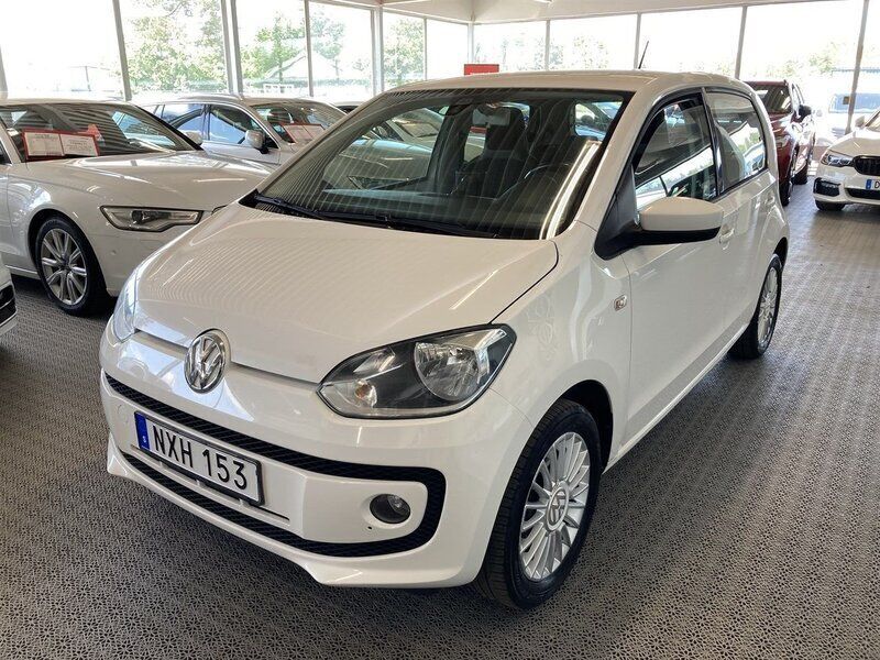 Vit Begagnad 2015 VW up! high up! Halvkombi | 49 900 kr (Marknadspris) - Bild 1/4