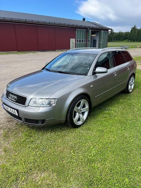 Begagnad 2004 Audi A4 Kombi | 20 000 kr (Lite dyr) - Bild 1/4