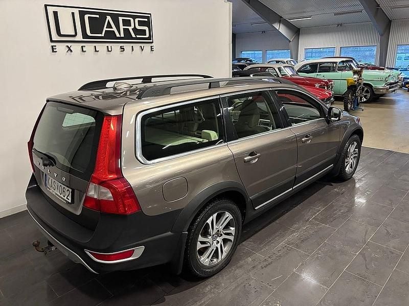 Begagnad Volvo XC70 Momentum 205 HK (150 kW) 2009 Grå Kombi