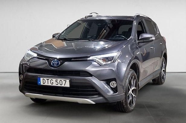 Grå metallic Begagnad 2016 Toyota RAV4 Hybrid SUV | 190 000 kr (Marknadspris) - Bild 1/1
