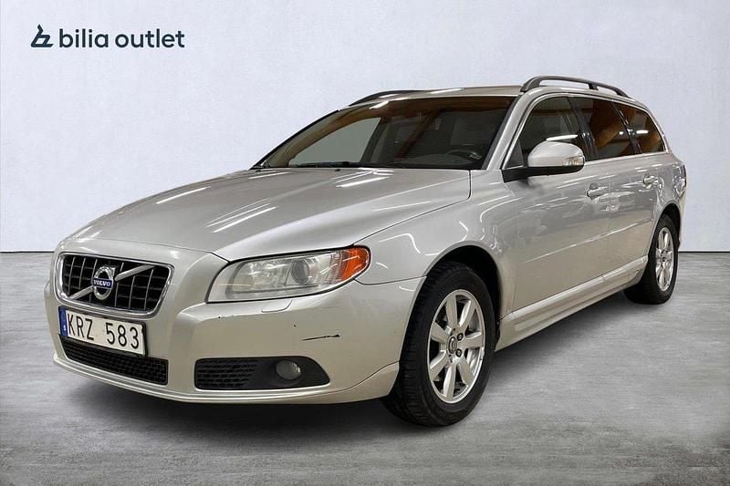 Ljusgrå Begagnad 2010 Volvo V70 Momentum Kombi | 49 900 kr (Superpris) - Bild 1/4