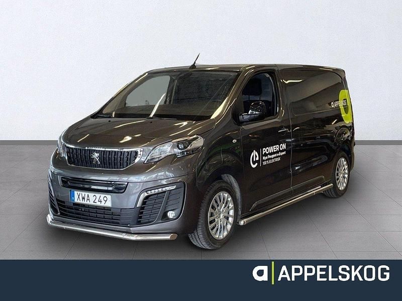 Grå (grå platinum) Begagnad 2023 Peugeot e-Expert Van | 399 900 kr (Marknadspris) - Bild 1/4