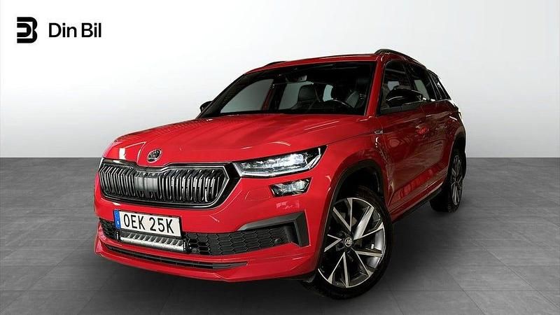 Röd Begagnad 2022 Skoda Kodiaq SportLine SUV | 329 900 kr (Bra pris) - Bild 1/4