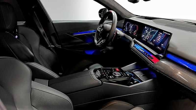 Begagnad BMW M5 Comfort Edition 728 HK (535 kW) 2025 Svart Kombi