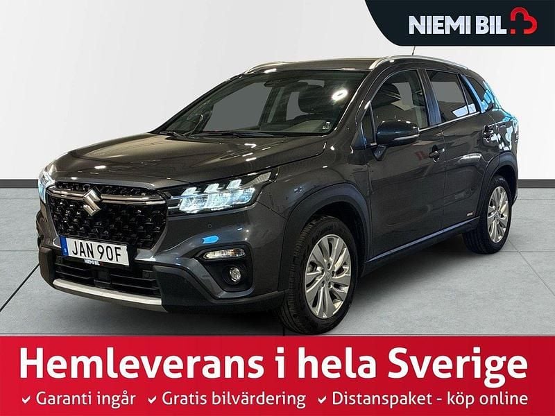 Grå Begagnad 2023 Suzuki SX4 S-Cross SUV | 309 900 kr (Dyr) - Bild 1/3