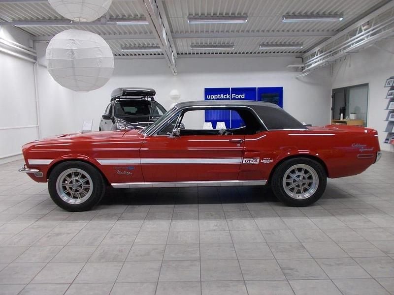 Begagnad Ford Mustang GT 235 HK (172 kW) 1968 Candy apple red Sedan