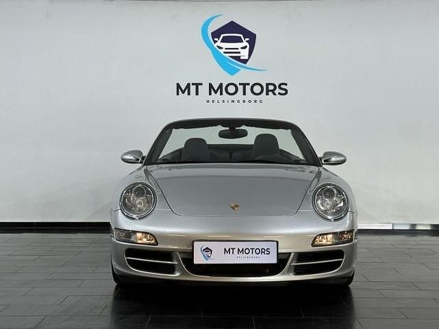 Silver Begagnad 2007 Porsche 911 Carrera 4S Cab | 595 000 kr - Bild 1/4