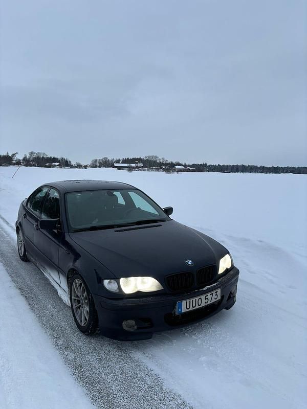 Begagnad BMW 320 170 HK (125 kW) 2004 Sedan
