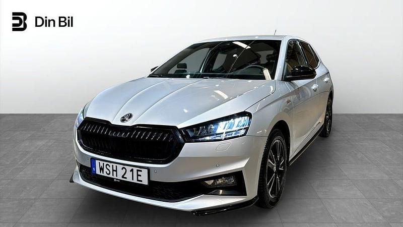 Silver Begagnad 2024 Skoda Fabia Monte Carlo Halvkombi | 216 500 kr (Marknadspris) - Bild 1/4