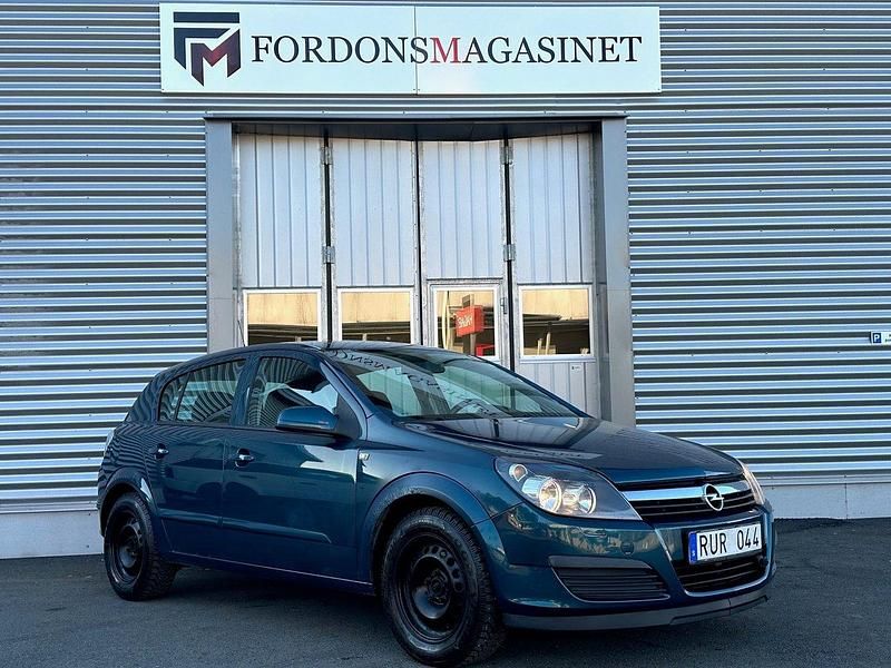 Blå Begagnad 2006 Opel Astra Halvkombi | 24 800 kr (Marknadspris) - Bild 1/4
