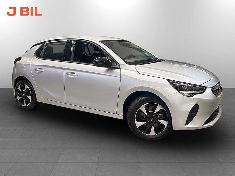 Grå Begagnad 2022 Opel Corsa-e Design Edition Halvkombi | 239 900 kr (Marknadspris) - Bild 1/4