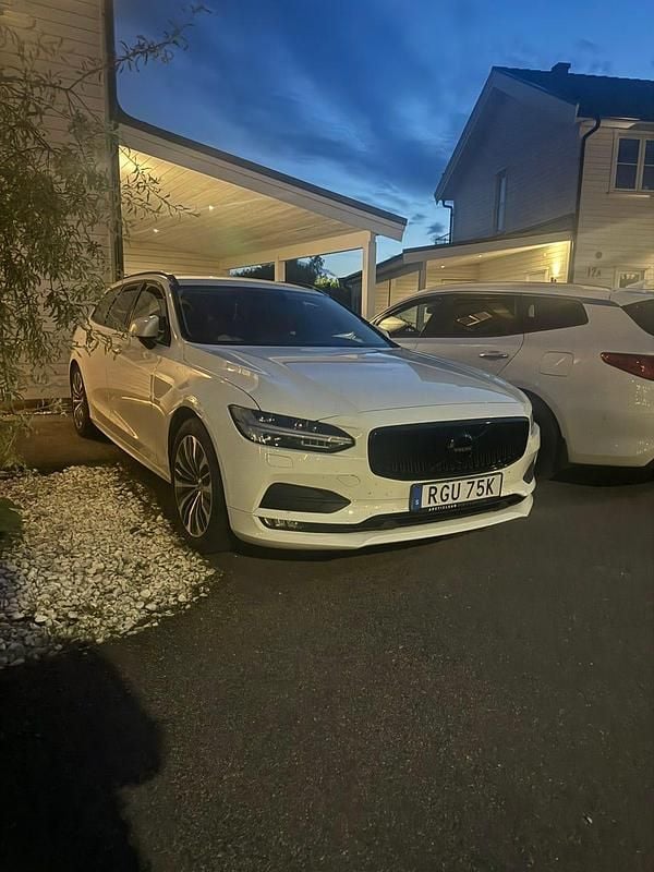 Begagnad 2020 Volvo V90 Kombi | 240 000 kr (Marknadspris) - Bild 1/4