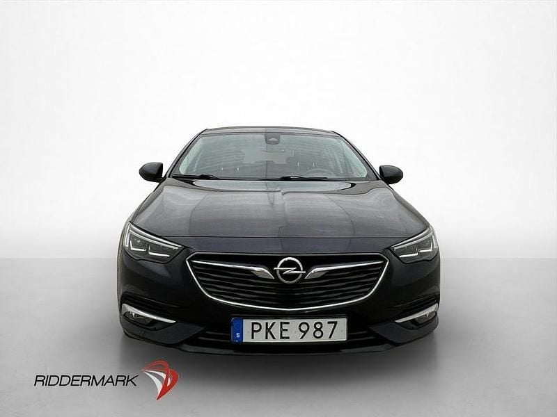 Begagnad Opel Insignia Business 170 HK (125 kW) 2017 Blå Halvkombi