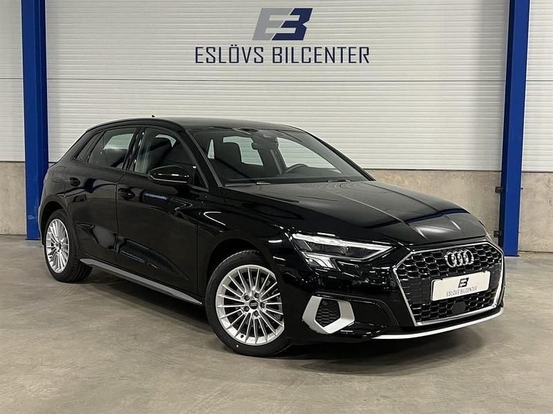 Begagnad Audi A3 Advanced Plus 204 HK (150 kW) 2024 Svart
