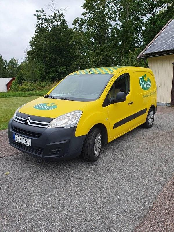 Begagnad 2017 Citroën Berlingo Minibuss | 98 000 kr (Lite dyr) - Bild 1/4