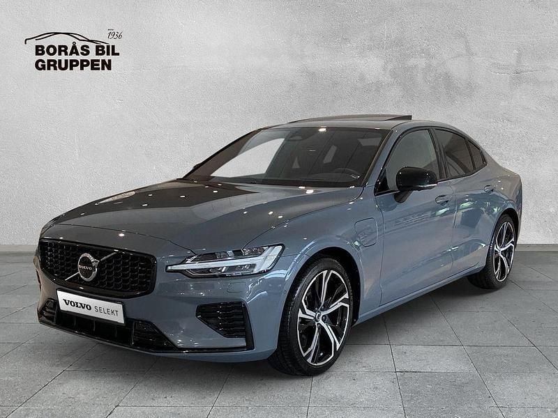 Grå Begagnad 2023 Volvo S60 Ultimate Sedan | 499 000 kr (Dyr) - Bild 1/4