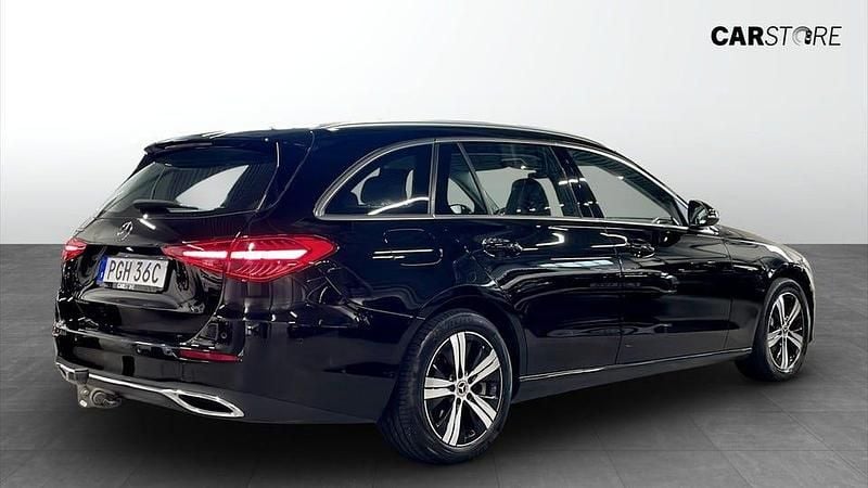 Begagnad Mercedes C300 313 HK (230 kW) 2023 Svart Kombi