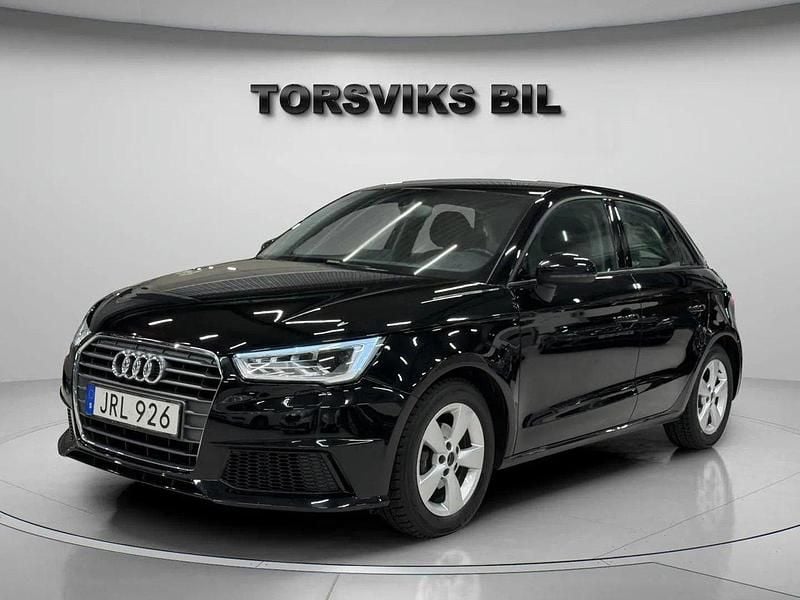Svart Begagnad 2016 Audi A1 Sportback Sport Halvkombi | 129 900 kr (Marknadspris) - Bild 1/4