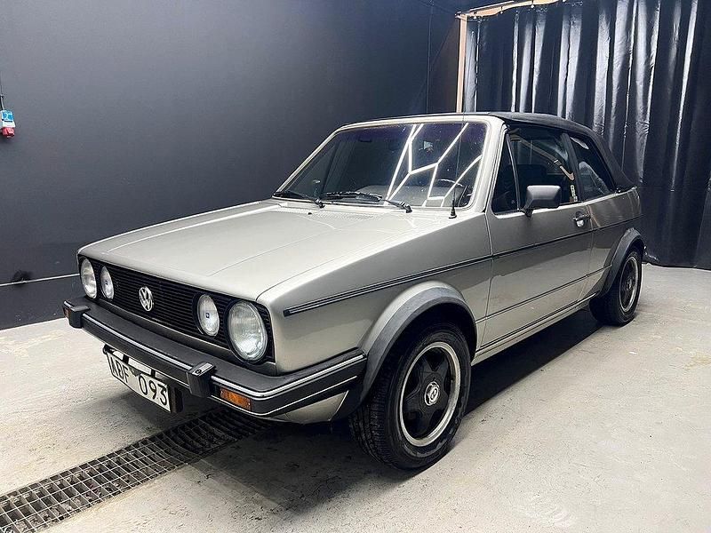 Flerfärgad Begagnad 1985 VW Golf Cabriolet Cab | 64 900 kr - Bild 1/4