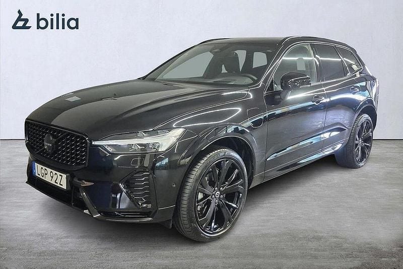 Svart Begagnad 2025 Volvo XC60 Plus SUV | 629 000 kr (Dyr) - Bild 1/3